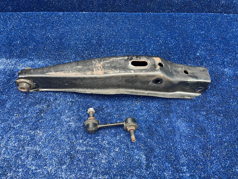 2010–2015 Chevrolet Camaro Rear Right Trailing Arm w/ Sway Bar Link OEM