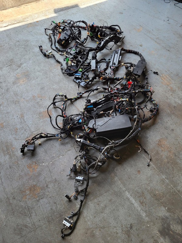 Used Oem Jaguar Body Main Wiring Harness for 2018 F-Pace 30T 2.0L AWD