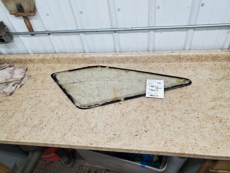 Driver Quarter Glass Lesabre 2 Door Stationary Fits 74-76 BUICK 307308