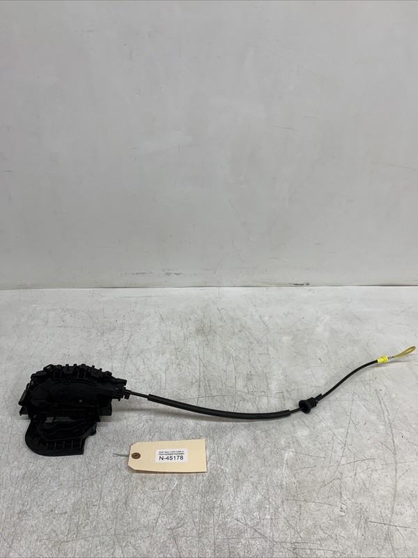 2026 Tesla Model Y Rear Right Door Lock Actuator 1738947-00-E 45178 B117