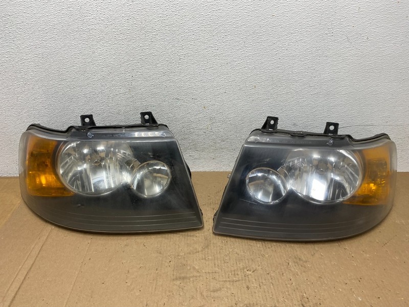 2003 - 2006 Ford Expedition Left+Right Side Headlights Halogen Oem AD7796 DW