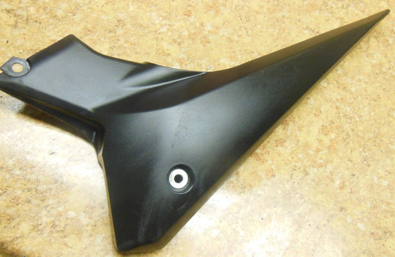 2011 Yamaha FZ6 FZ 6 FZ6-R 6 FZ600R Right Side Cover Panel Cowling Trim FZ6R 11