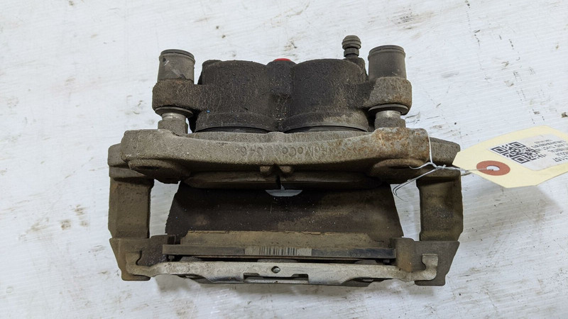 Right Front Brake Caliper G3GC-2010-BB 2017 Lincoln Continental 2018 2019 2020