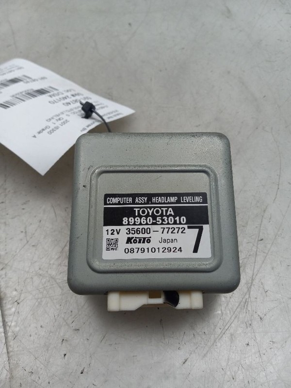 Chassis ECM Lamps Headlamp Leveling Control Fits 01-05 LEXUS IS300
