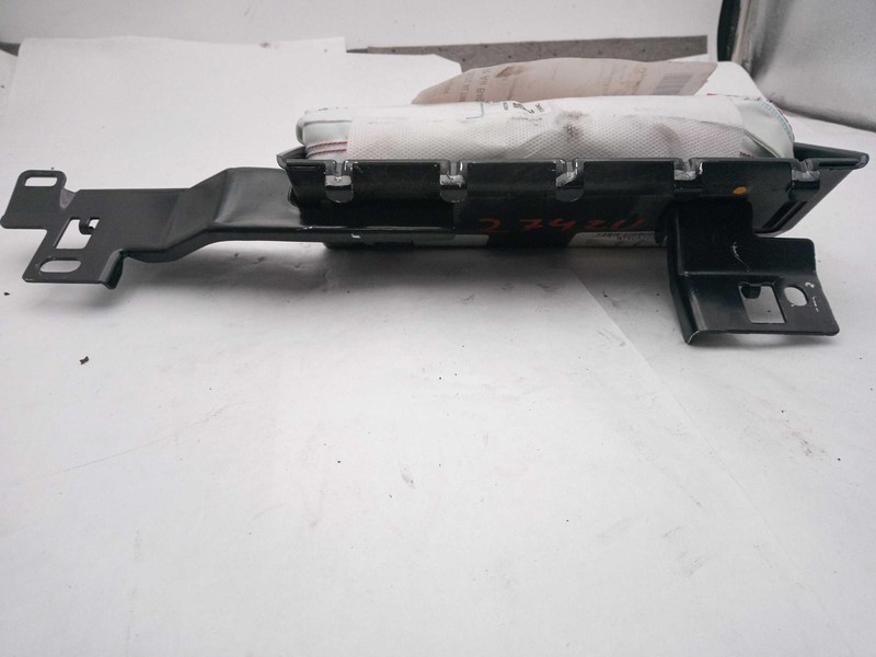 Used Instrument Panel Air Bag fits: 2021 Nissan Altima front passenger knee Grad