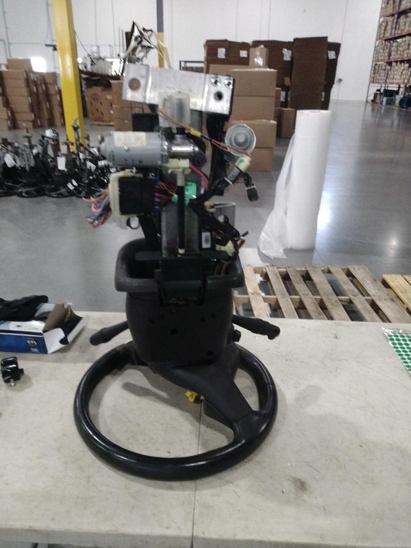 2005 Cadillac STS Steering Column OEM Silver 113K Miles Non-Heated Wheel