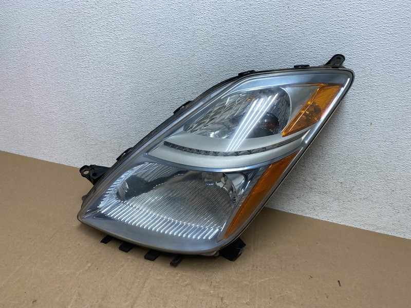 2006-2009 Toyota Prius Left Driver LH Side Blue Headlight Halogen Oem AE6767 DW
