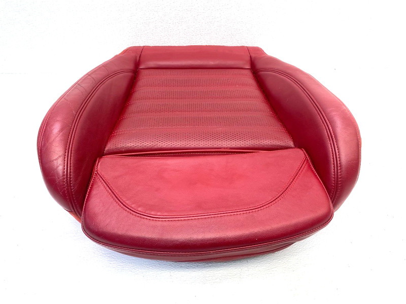 17 18 19 ALFA ROMEO GIULIA SPORT FRONT RIGHT LOWER SEAT CUSHION OEM #A0.62