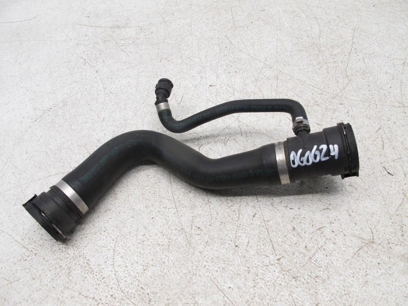 12-18 BMW F30 320i 2 3 4 5 X3 X4 X5 Z4 2.0 ENGINE RADIATOR COOLING HOSE PIPE 060