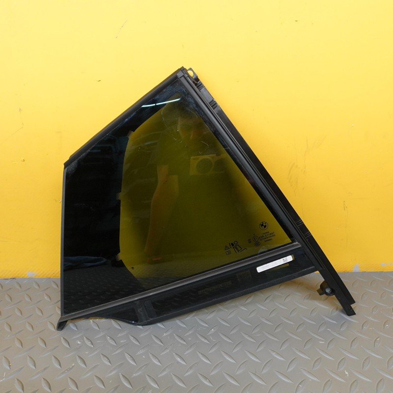 2024-2026 BMW X2 U10 REAR RIGHT SIDE DOOR VENT WINDOW GLASS OEM 5A30366