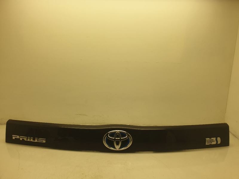 10-15 TOYOTA PRIUS II REAR TAIL FINISH PANEL
