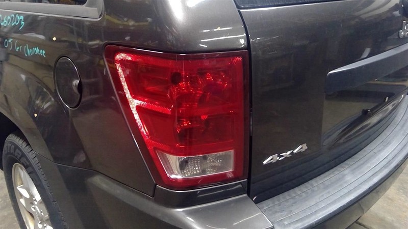 Driver Left Tail Light Fits 05-06 GRAND CHEROKEE 1791558