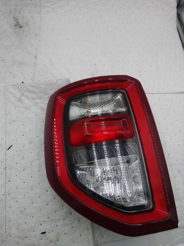 2021 Ford Bronco Sport Left Tail Light Assembly Blue OEM 76000 Miles