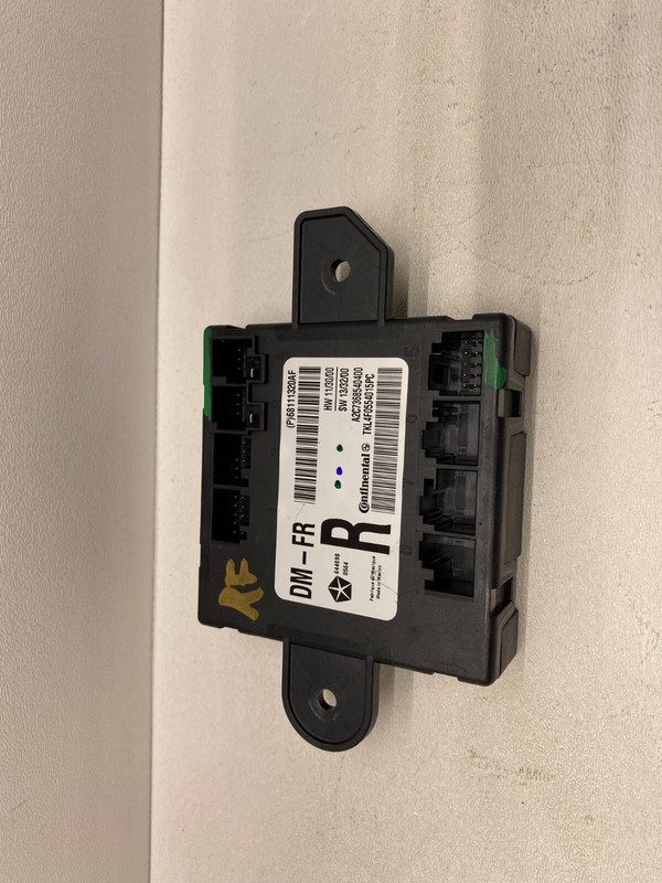 2014-2017 JEEP CHEROKEE RIGHT FRONT DOOR CONTROL MODULE OEM