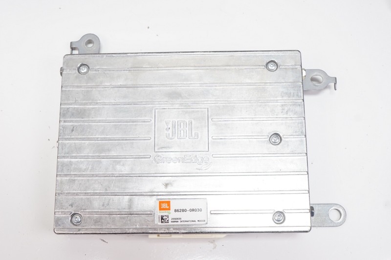 TOYOTA RAV4 Audio Amplifier AMP JBL Harman Becker OEM 2014 - 2016