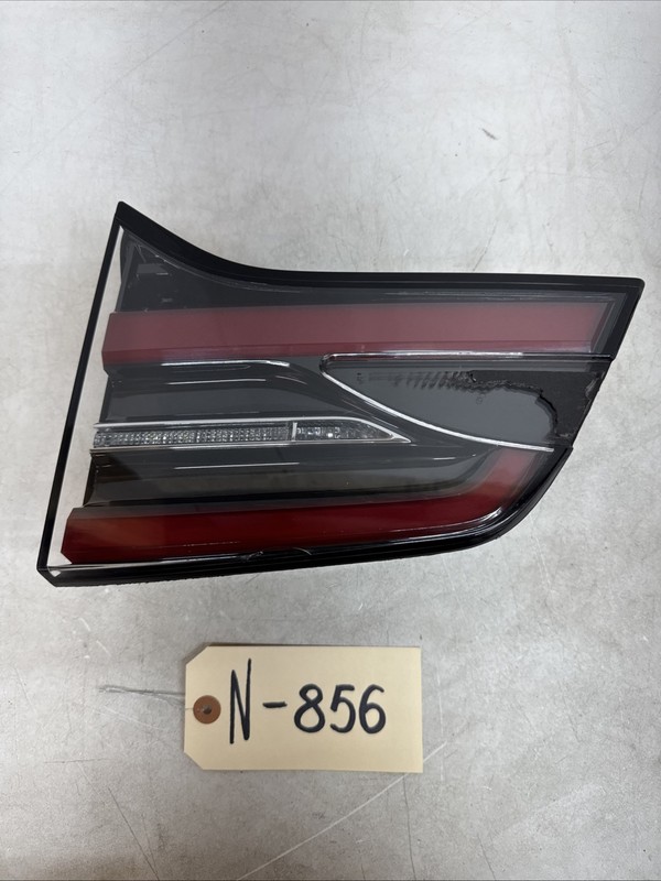 16-20 TESLA MX Rear Right Inner Trunk Lid Gate Tail Light 1034337-00-B 856 B17