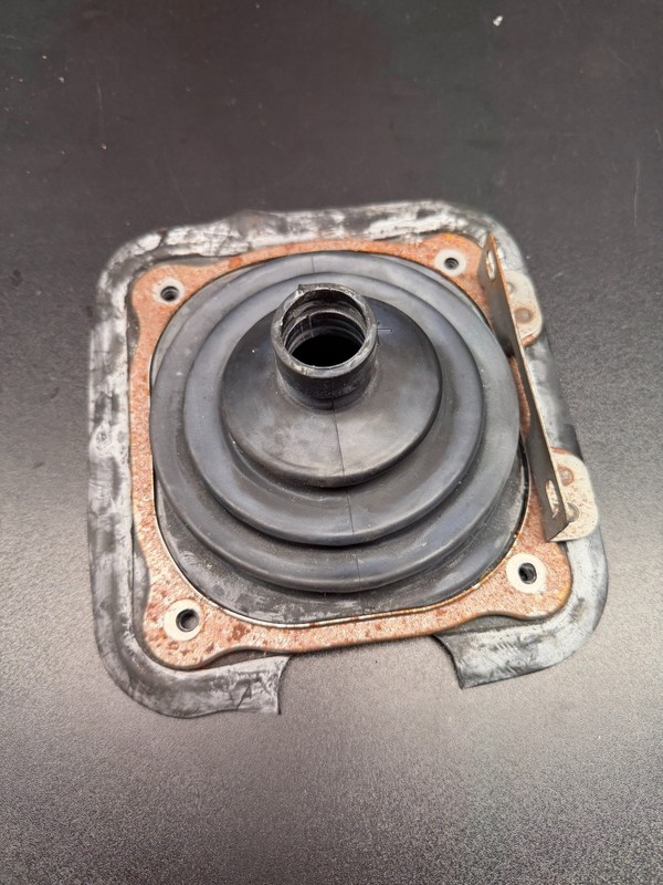 Nissan 350Z 370Z G35 G37 Manual Shifter Bracket Seal Boot Rubber Housing OEM
