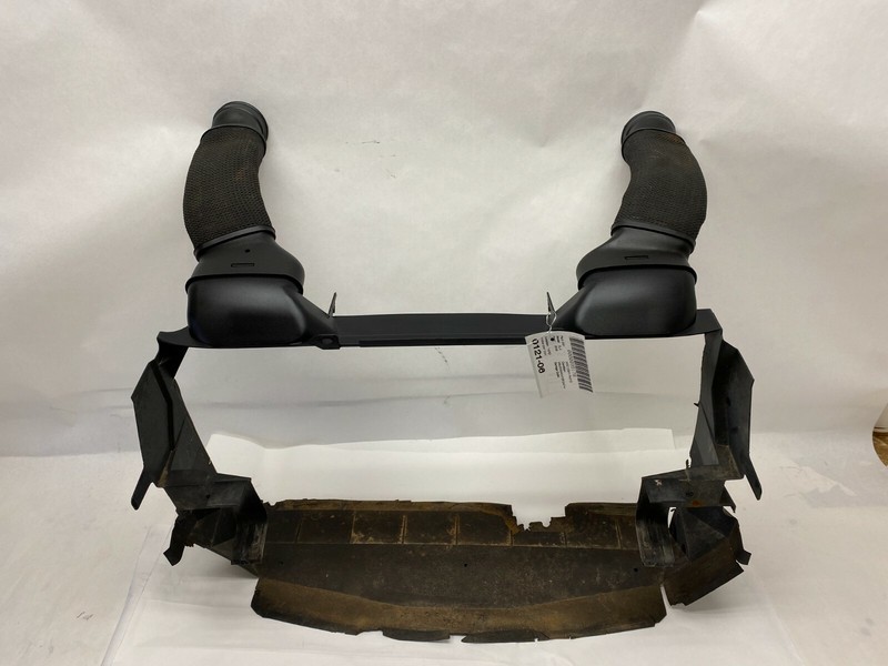 2009-2011 MERCEDES SLK300 Engine Air Intake FRONT SHROUD RADIATOR SUPPORT COVER