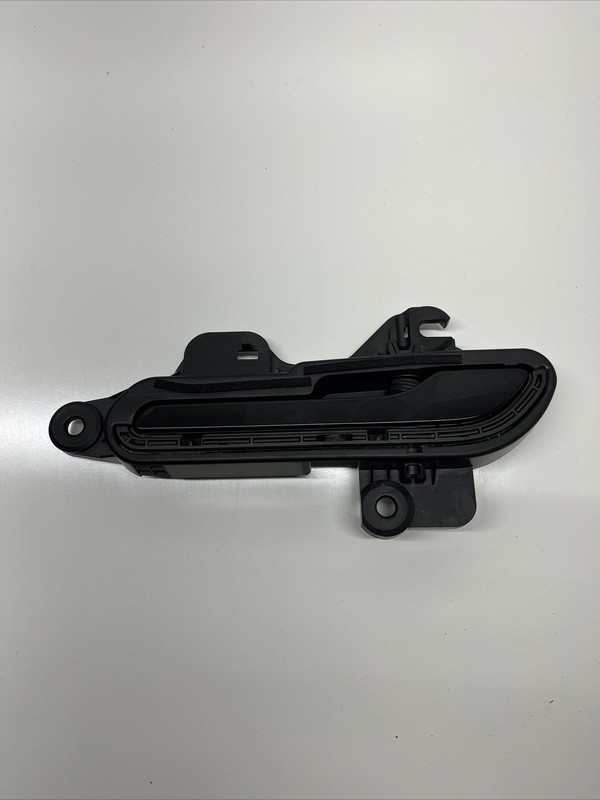TESLA MODEL Y REAR LEFT DRIVER SIDE EXTERIOR DOOR HANDLE OEM 2020-2022 1413 b41