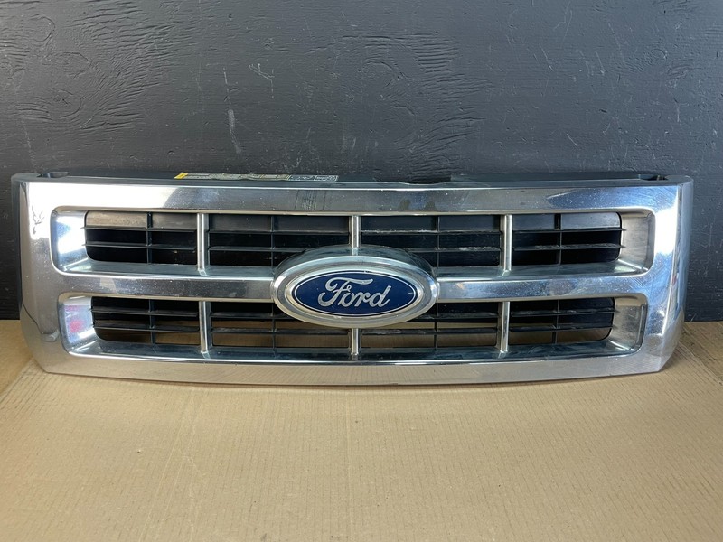2008 to 2012 Ford Escape Front Upper Grill Grille Oem AC2257 DG