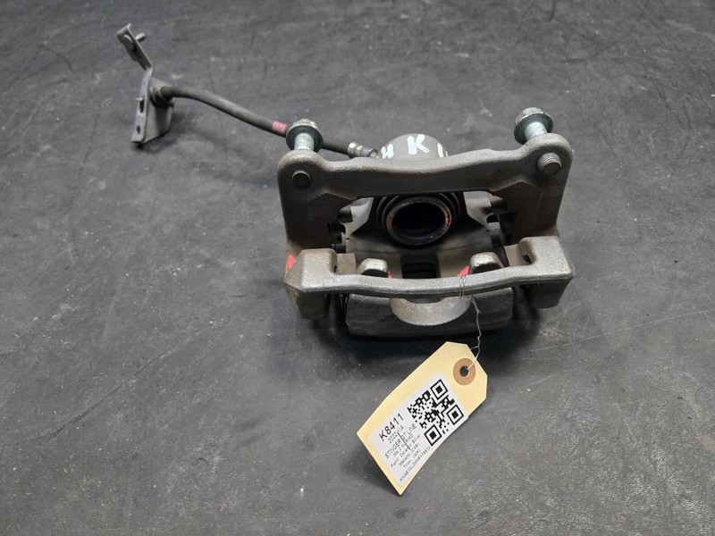 Rear Right Brake Caliper 2022 Kia Stinger 58230-G9200 2023