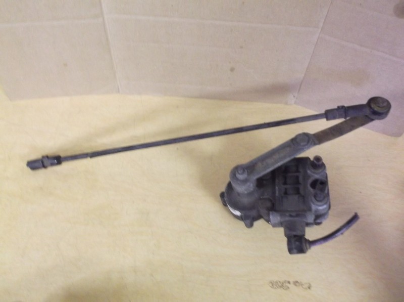Haldex 90555375 Height Control Leveling Valve *FREE SHIPPING*