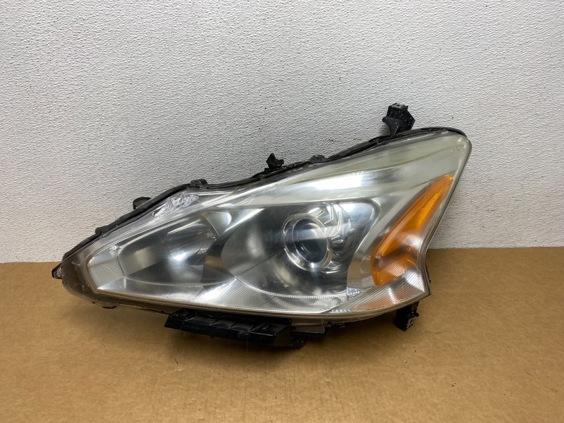 2013 2014 2015 Nissan Altima Left Driver LH Side Halogen Headlight AD4472 DW