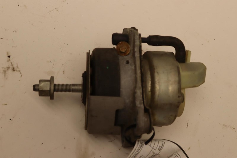 2015-2020 FORD MUSTANG 2.3L ECOBOOST RIGHT ENGINE MOTOR MOUNT SUPPORT OEM
