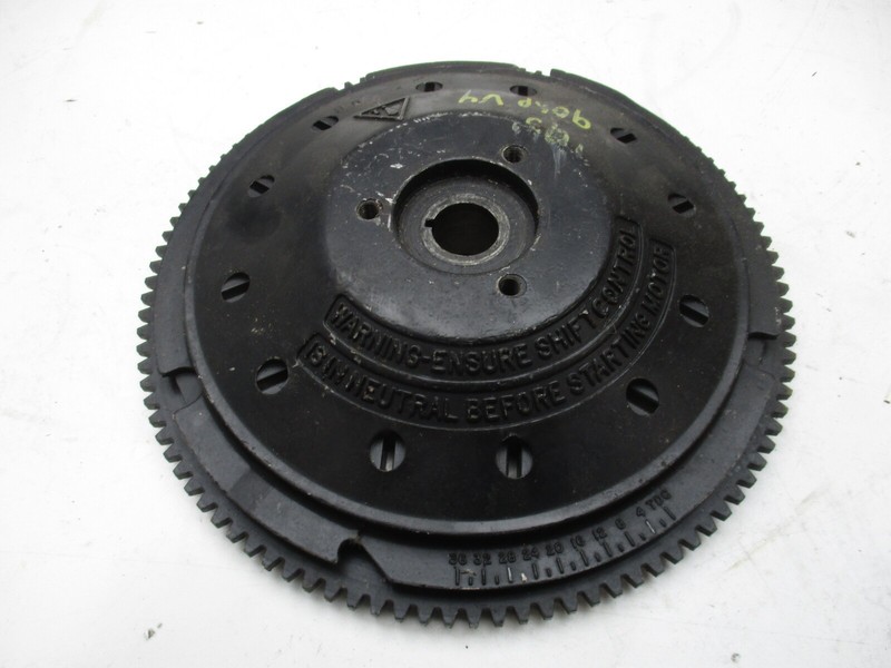 0583339 583339 Evinrude Johnson V4 85-115 Hp Outboard Flywheel
