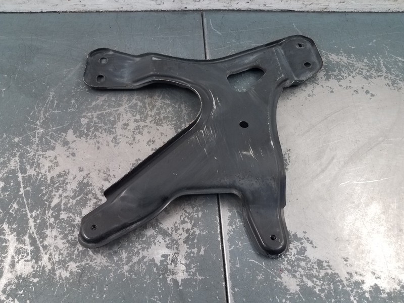 2001 Chevy Camaro Z28 Transmission Skid Plate #6779 Y2
