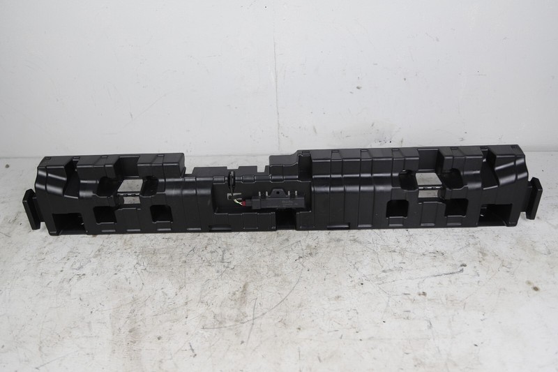 BMW 1 2 Series F40 F44 Left Drain Duct Bracket Cover Plastic 7475719 OEM
