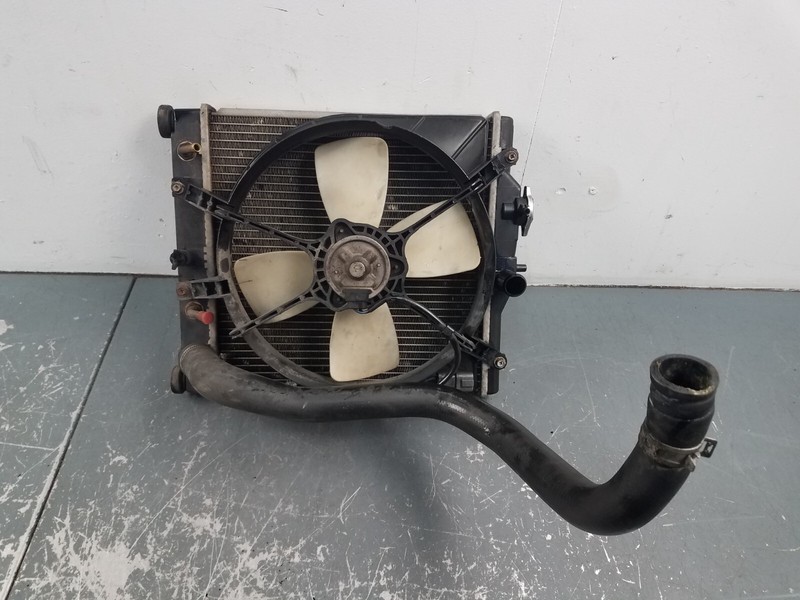 2000 99 00 Honda Civic Si EM1 Radiator / Fan Assembly #2486 X2