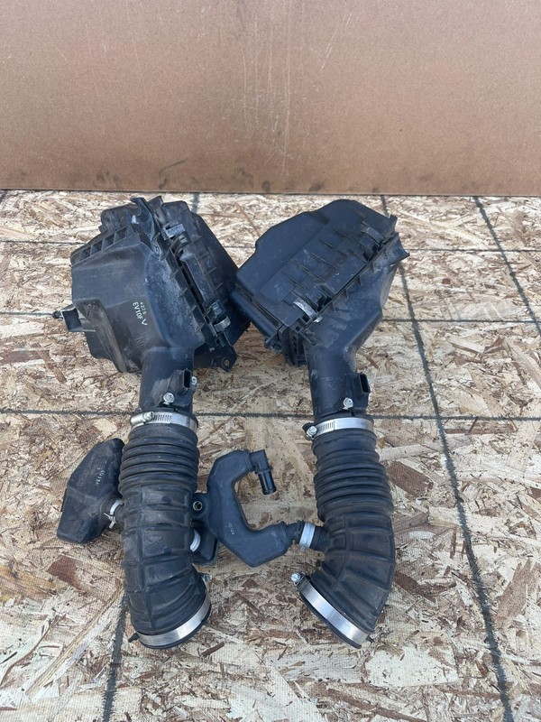 NISSAN 370Z 2009-2021 OEM AIR INTAKE AIR CLEANER BOX WITH HOSE (PAIR)