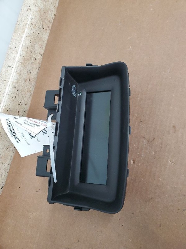 Info-GPS-TV Screen Display Opt UAG Fits 12-17 VERANO 295488