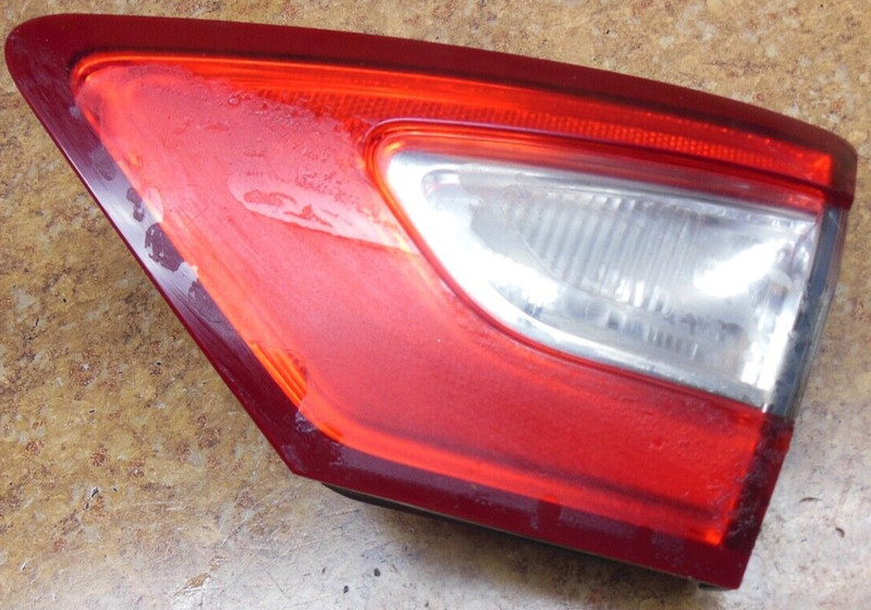 2016 Ford Fusion 2.5L 2.5 L Right Rear Back Turn Signal Light Brake Tail Trunk