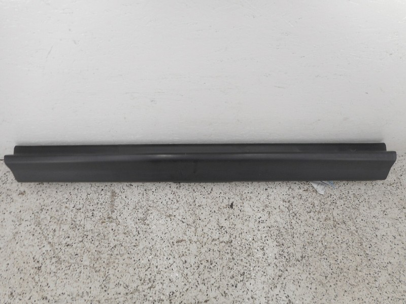00-06 BMW X5 Passenger Right Rocker Panel Molding Side Skirt OEM