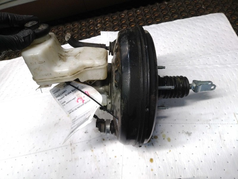 2022 Toyota Camry Power Brake Booster OEM 4461006670 73K Miles Black