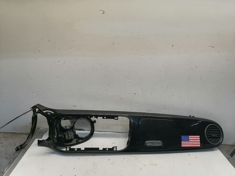2012-2019 BEETLE Dash Trim Bezel 1480672