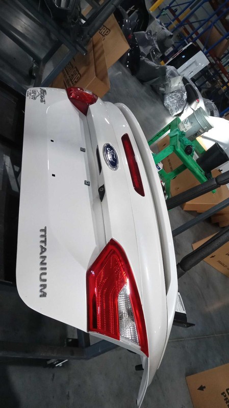 2014 Ford Focus White Deck Lid OEM Used 139K CP9Z5440110B