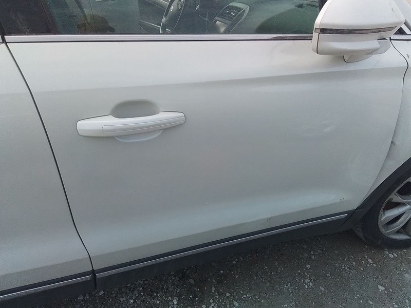Passenger Right Front Door Electric Fits 15-19 MKC 3434185
