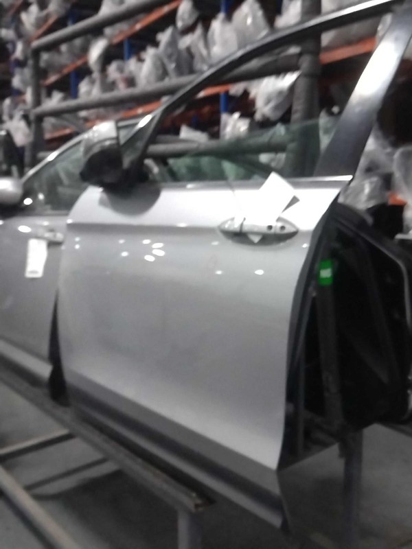 2020 Honda Pilot Left Front Door Grey 4DR SUV Used OEM Part 584311