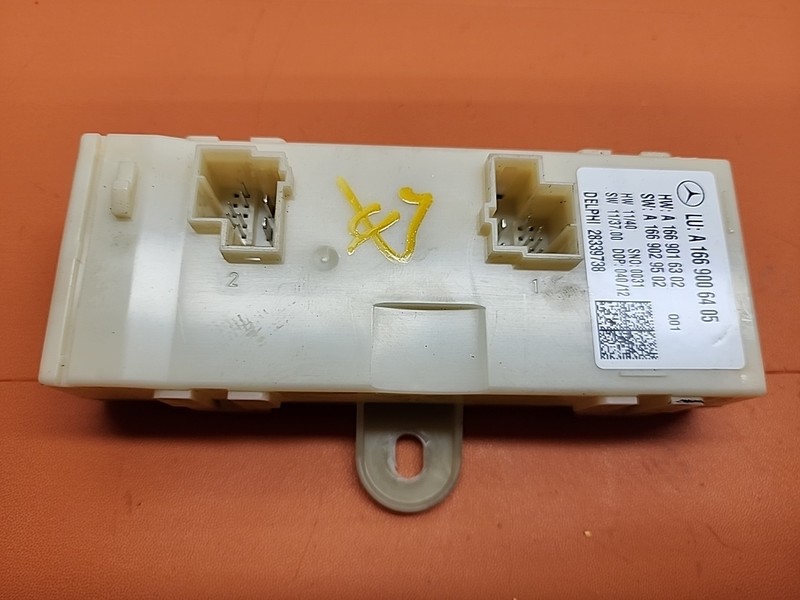 1669006405 | 13-16 MERCEDES GL450 TAILGATE LIFTGATE TRUNK LID CONTROL MODULE OEM