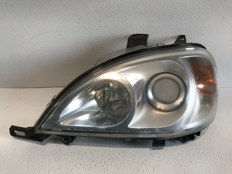 02-05 Mercedes W163 ML500 ML320 Left LH Driver Side Headlight Head Lamp Hella