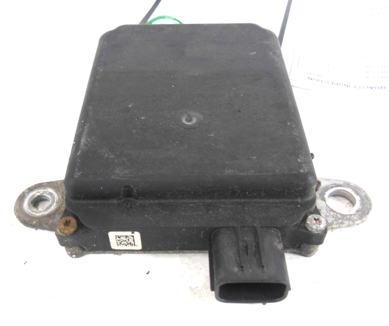 2017 17 Lexus ES350 Rear Blind Spot Monitor Radar Sensor Module OEM 88162-06020