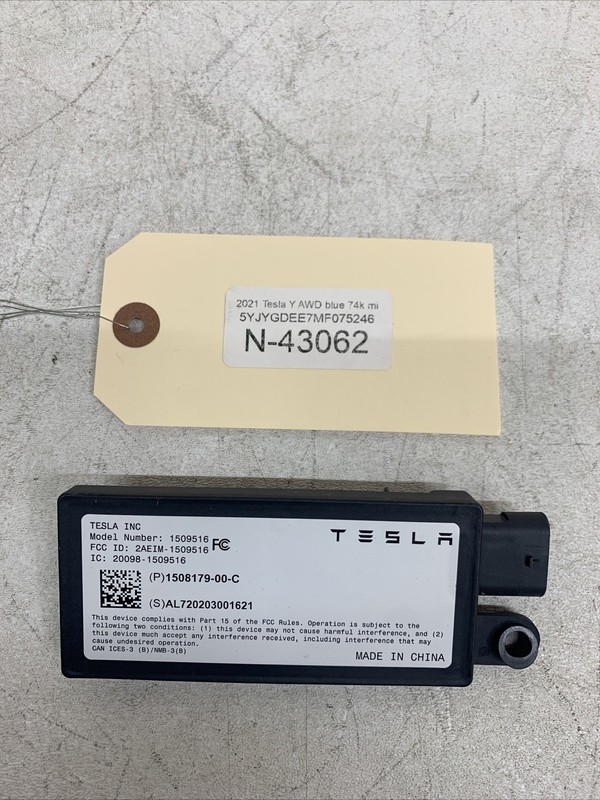 20-21 Tesla Y Bluetooth Antenna Trunk Proximity Module 1508179-00-C 43062 B142