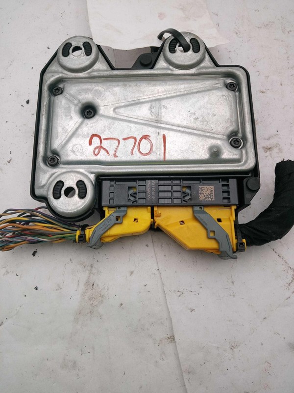 Used Air Bag Module fits: 2015 Dodge Dart Air Bag Grade B