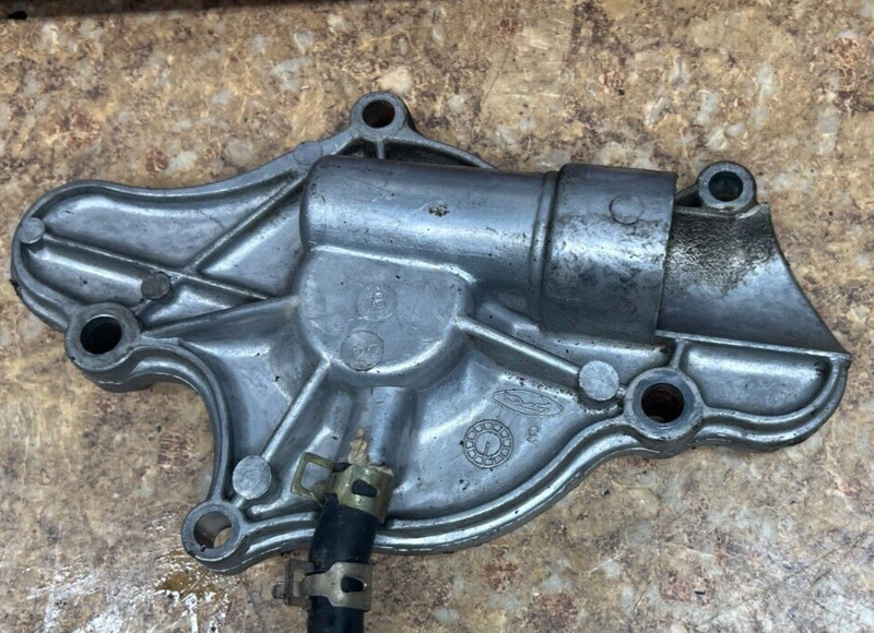 1981 Honda CX500 Custom Water Pump Housing Cover Hose CX 500 C 81
