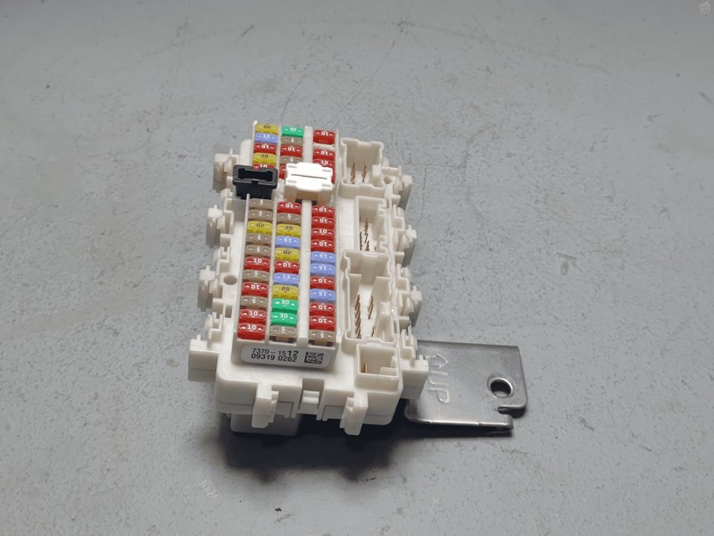 2019-2024 NISSAN ALTIMA CABIN FUSE RELAY JUNCTION BLOCK BOX OEM