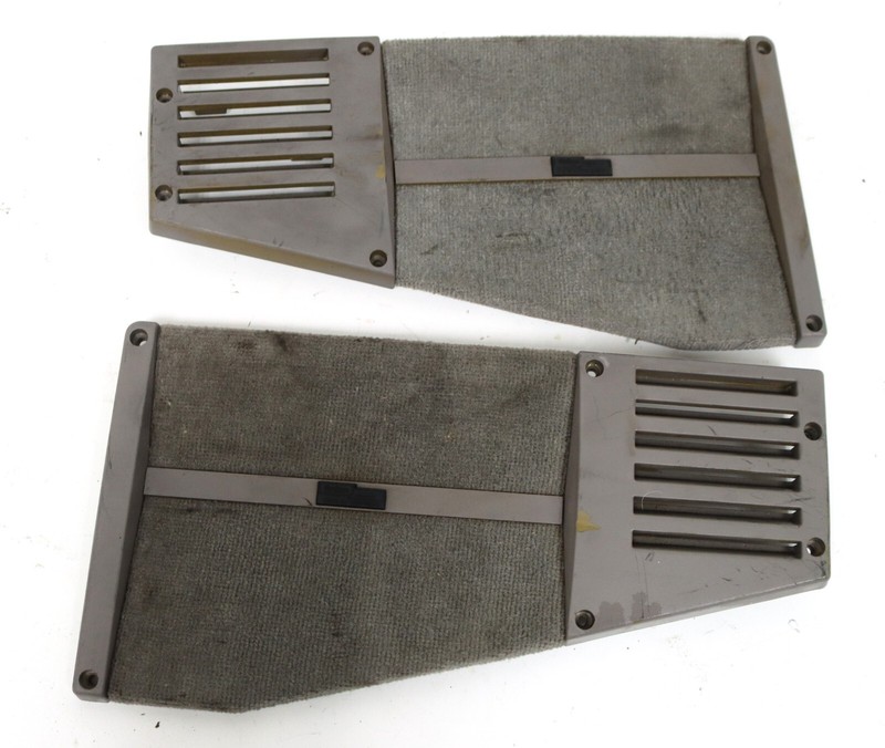 1990-1996 Chevrolet Corvette C4 Coupe Rear Speaker Cover Panels Grille 10238610