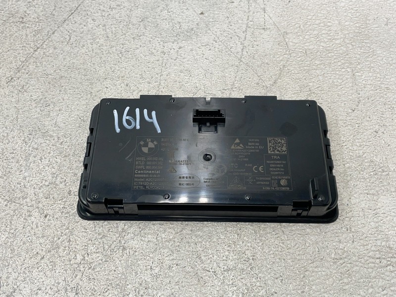 21 22 23 24 BMW M3 G80 Console Wireless Phone Charger Module Unit 1614 OEM